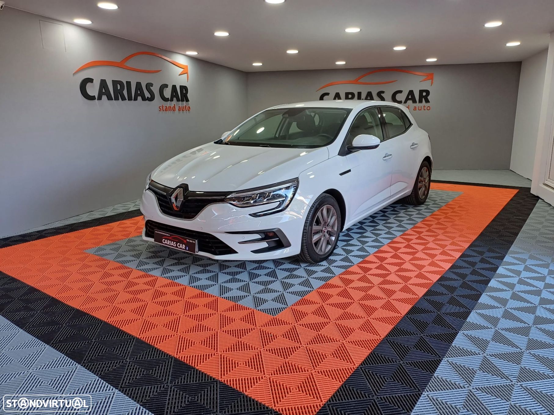 Renault Mégane 1.5 Blue dCi Intens EDC - 1