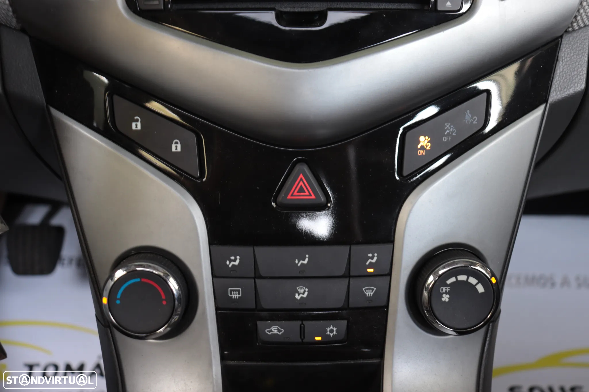 Chevrolet Cruze 1.6 LS - 17