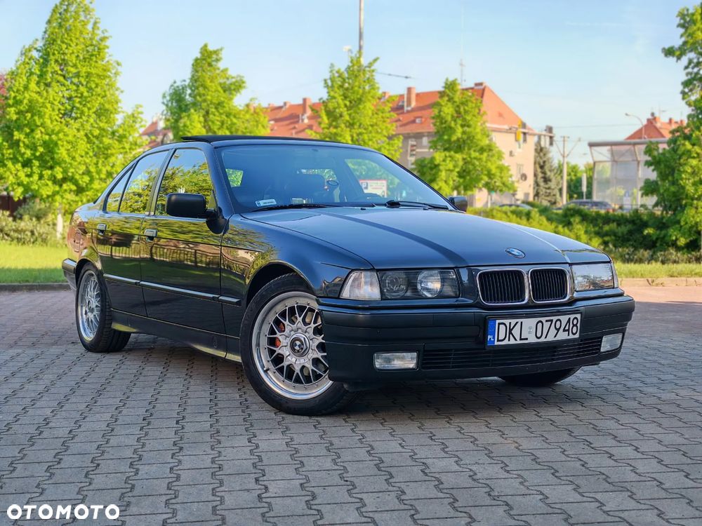 BMW Seria 3 320i - 4