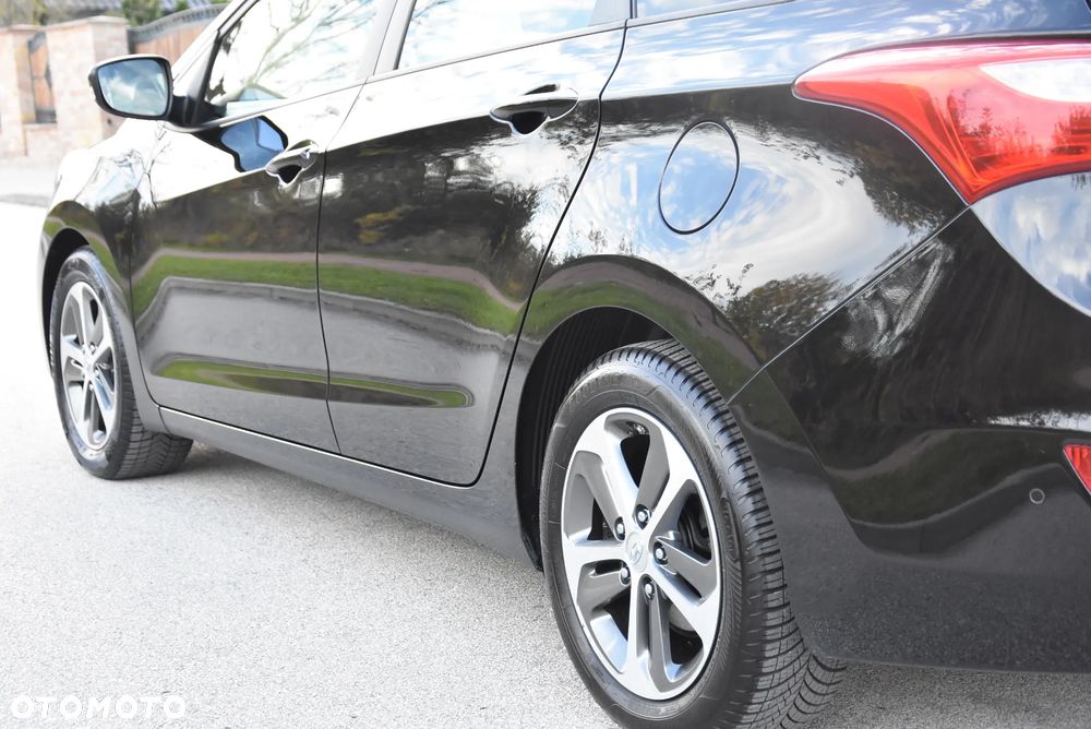 Hyundai i30 blue 1.4 Classic Navigation - 20