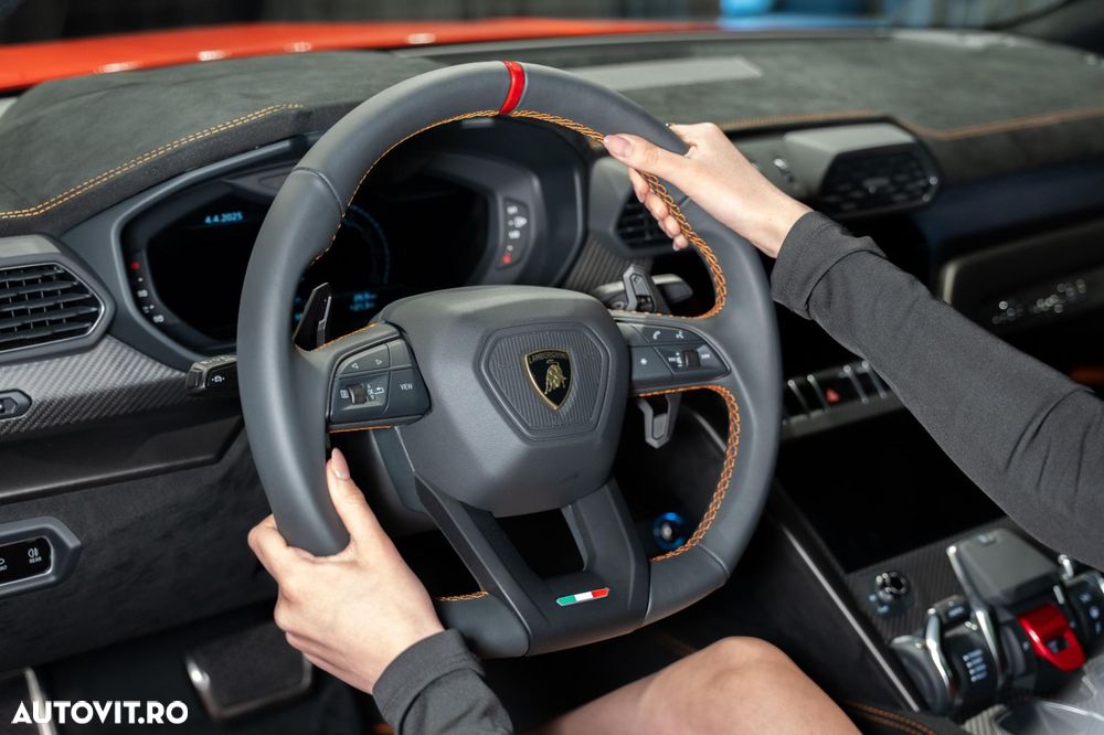 Lamborghini URUS - 13