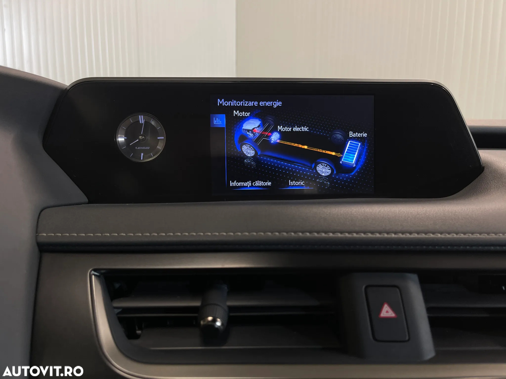 Lexus UX 250h 2.0L HEV 20H- (178 HP) 4X2 CVT Business - 18