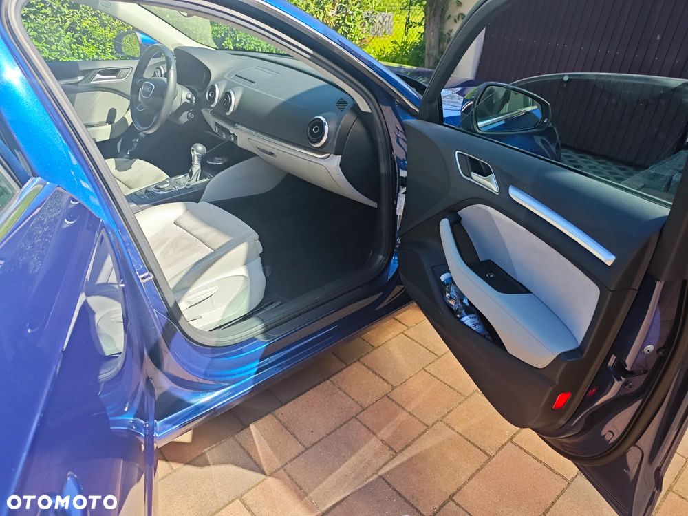 Audi A3 Sportback 2.0 TDI S tronic Ambiente - 15
