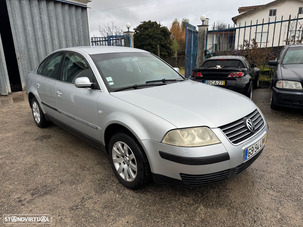 VW Passat 1.9 TDi Trendline EC - 3