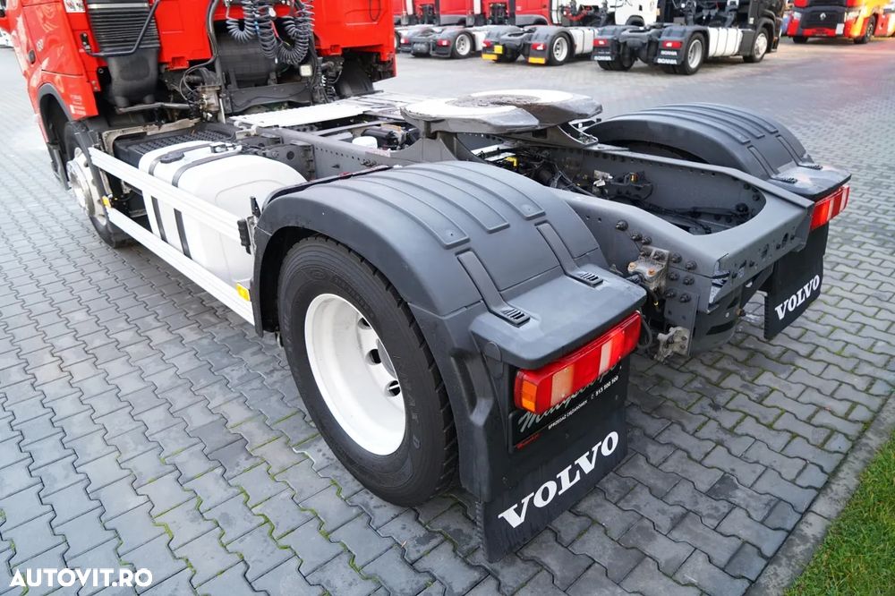 Volvo FM 430 / FULL ADR / GREUTATE: 6.500 KG / CABINĂ JOSĂ / 2022 / DUPĂ CONTRACT DE SERVICE GOLD / - 14
