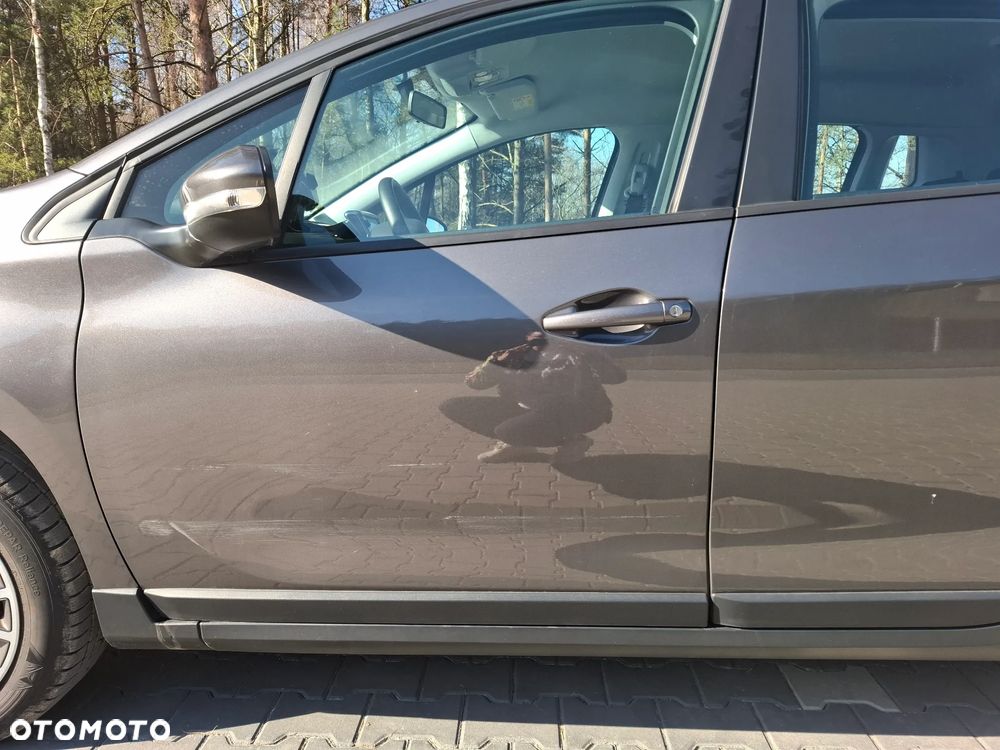 Peugeot 2008 1.2 Pure Tech GPF Active - 17