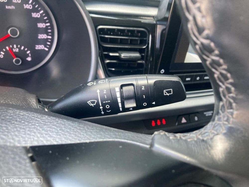 Kia Rio 1.0 T-GDI 100 Vision — fotografia 16