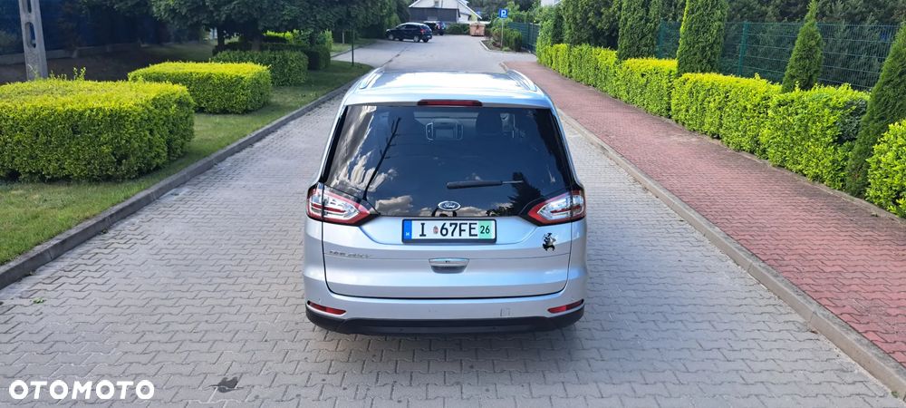 Ford Galaxy - 8