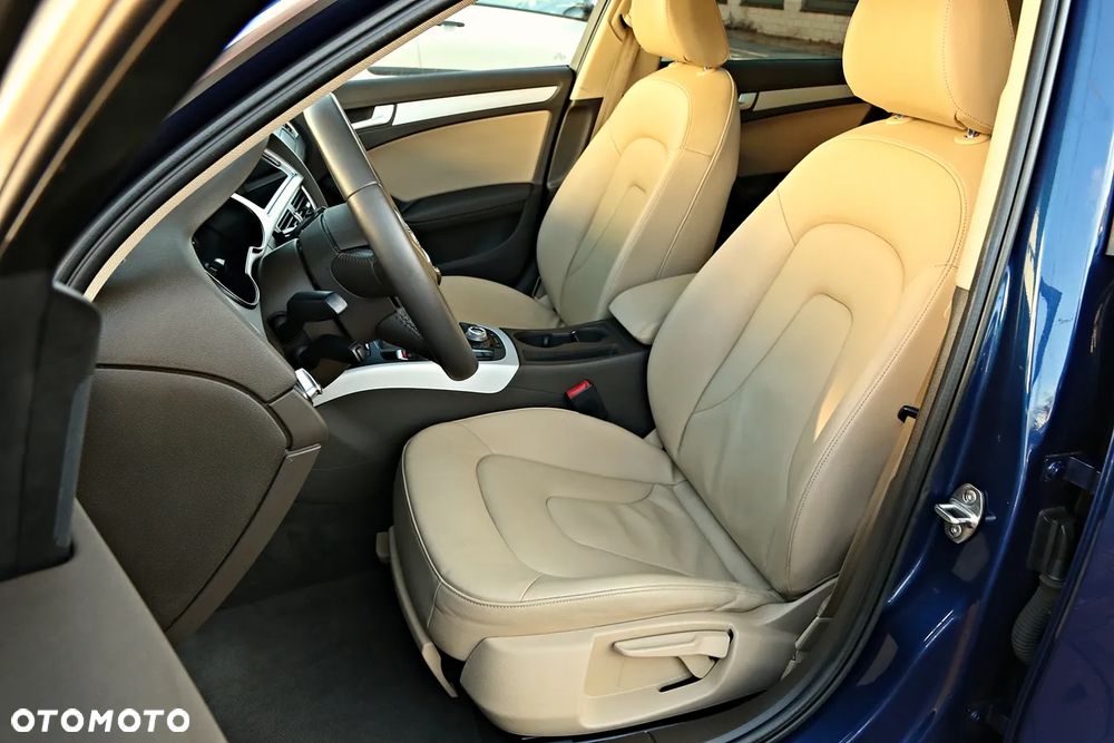 Audi A4 Limousine - 22