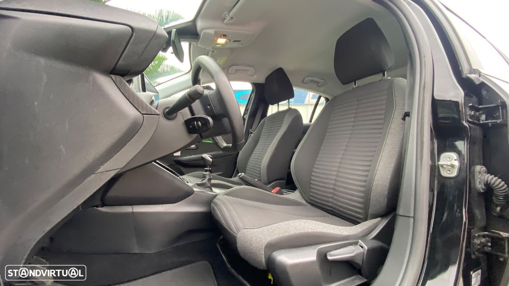 Peugeot 208 1.2 PureTech Active - 22