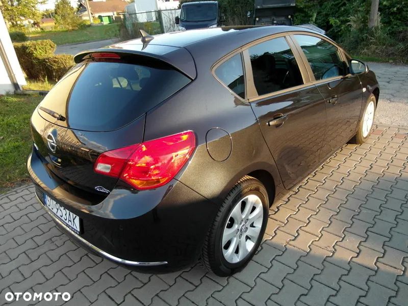 Opel Astra 1.4 Turbo Innovation - 8