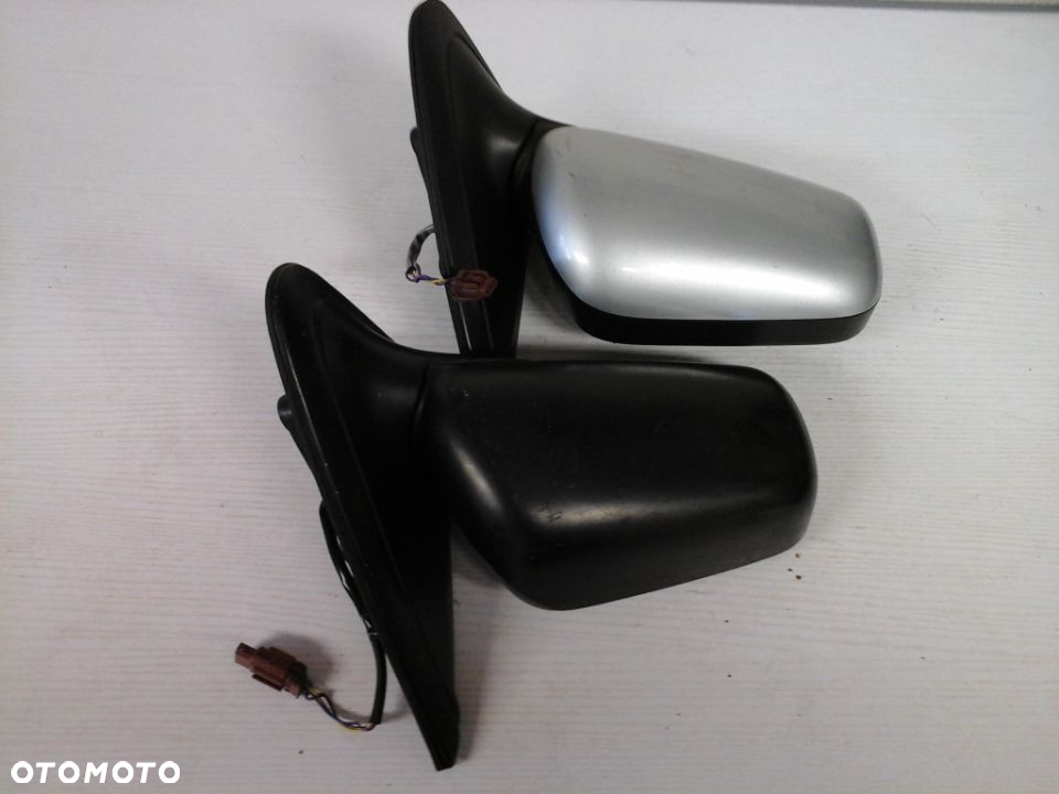 LUSTERKO ELEKTRYCZNE LEWE LUB PRAWE  NISSAN ALMERA N15 3 PIN - 3