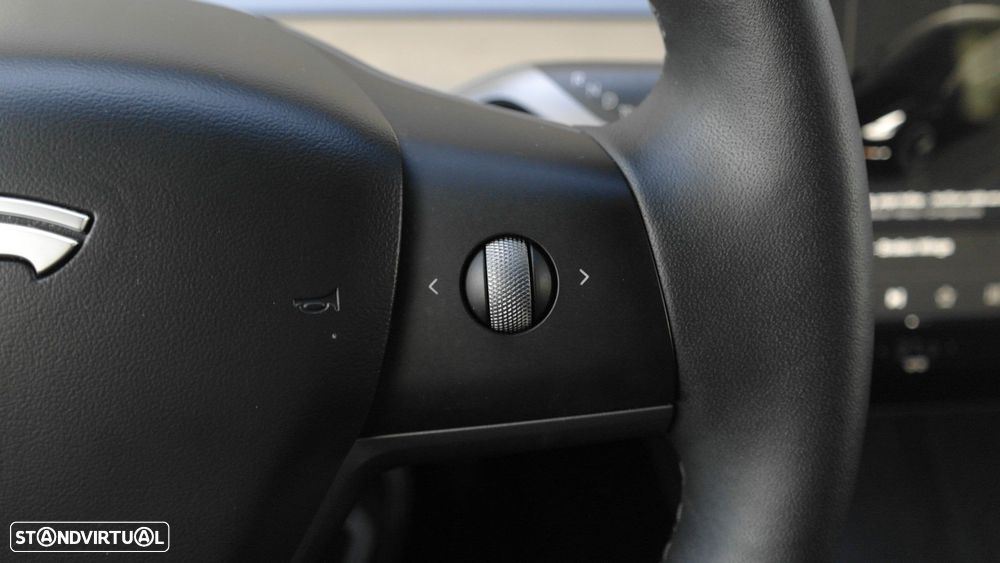 Tesla Model 3 Long Range Tração Traseira - 41