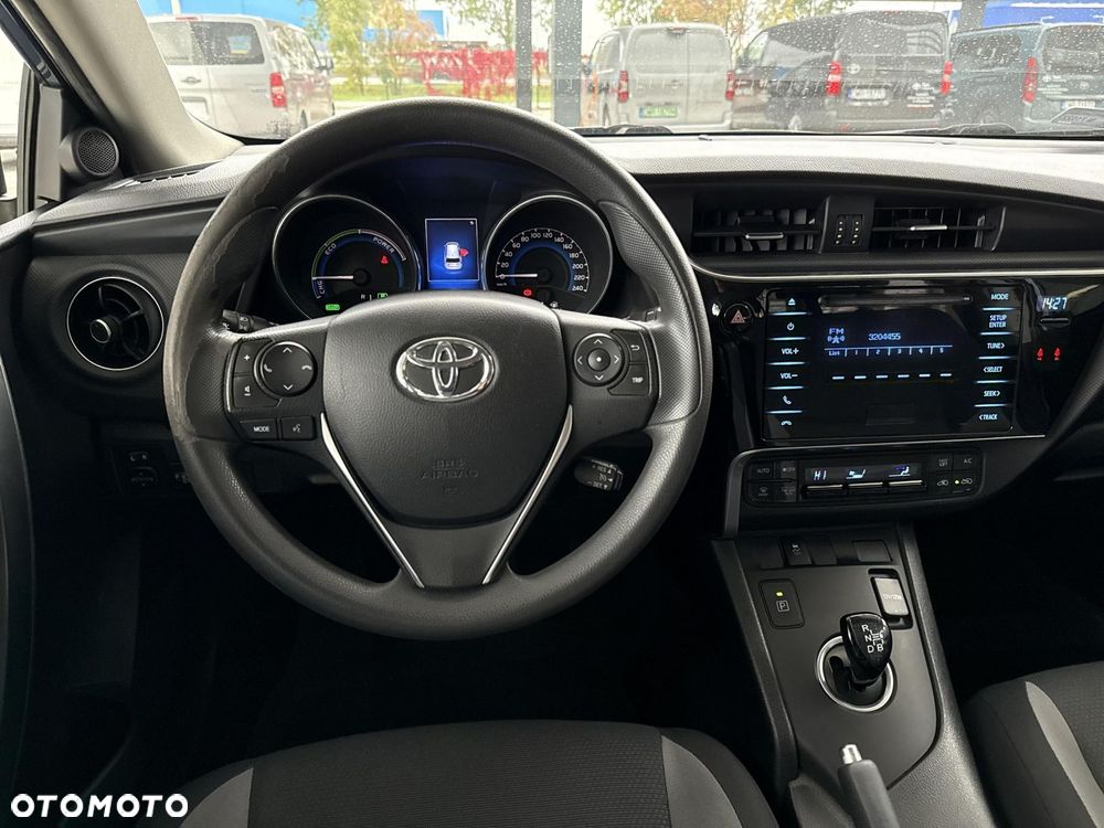 Toyota Auris - 12