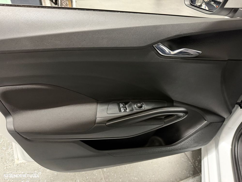 Skoda Fabia 1.0 TSI First Edition - 18