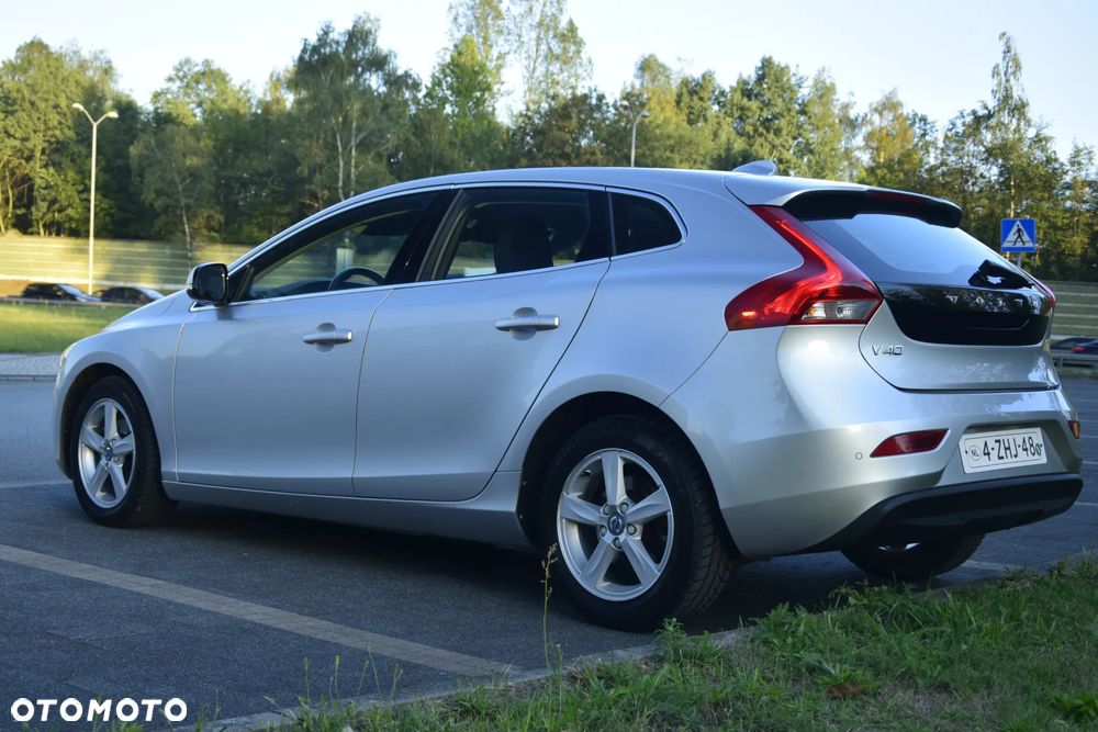 Volvo V40 D2 Momentum - 17