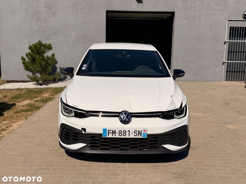 Volkswagen Golf - 4