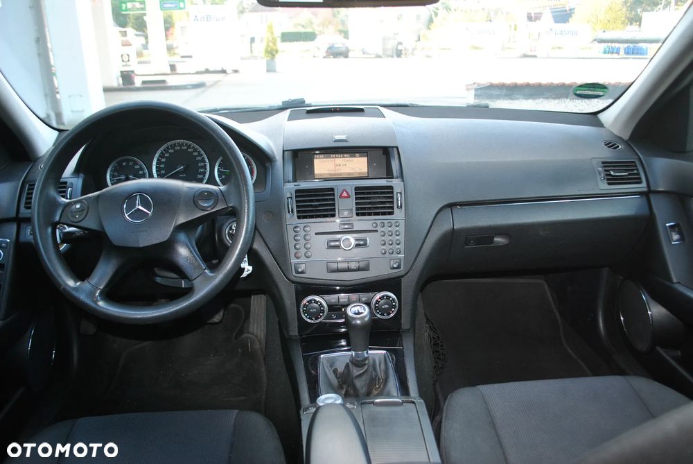 Mercedes-Benz C-Class 2009 photo 5