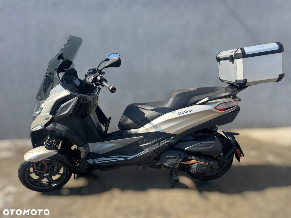 Piaggio MP-3 - 6
