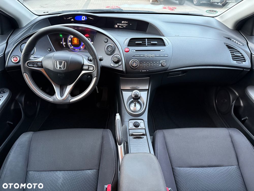 Honda Civic 1.4 i-VTEC Comfort - 19