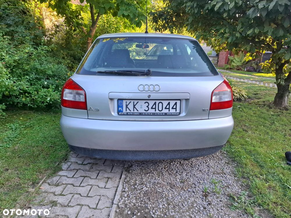 Audi A3 Sportback 1.6 Attraction - 11
