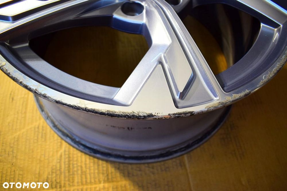 AUDI 18 ,,S-Line A3 S3 8Y0 Nowy Model Oryginał - 5