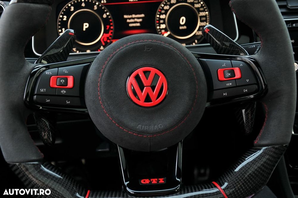 Volkswagen Golf 2.0 TSI DSG 4Motion R Edition 20 - 18