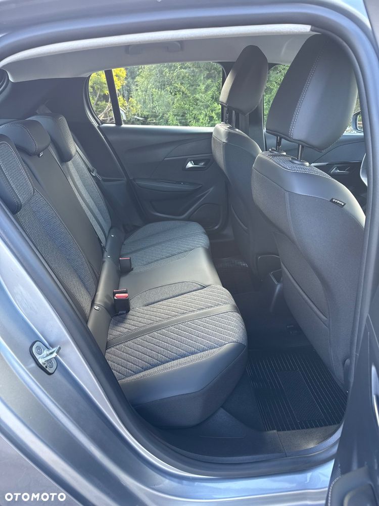Peugeot 208 PureTech 100 Business - 18