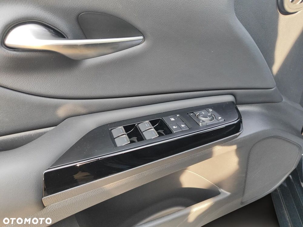 Lexus ES 300h Business Edition - 22