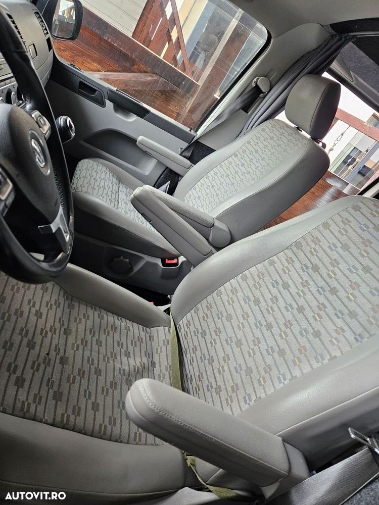 Volkswagen Caravelle - 30