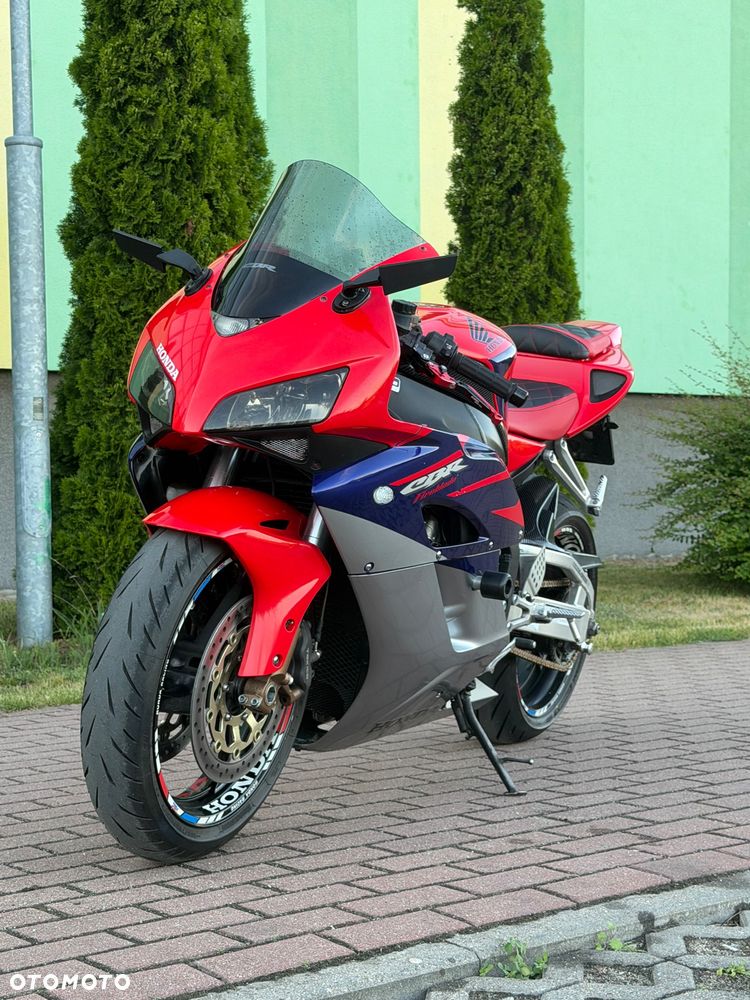 Honda CBR - 1