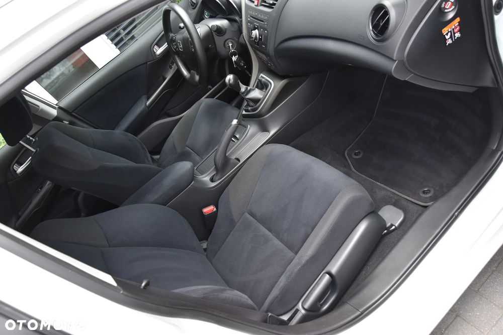 Honda Civic 1.8 Executive - 19