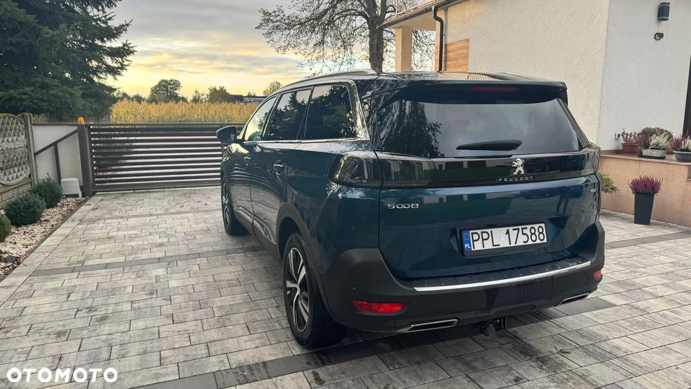Peugeot 5008 - 8