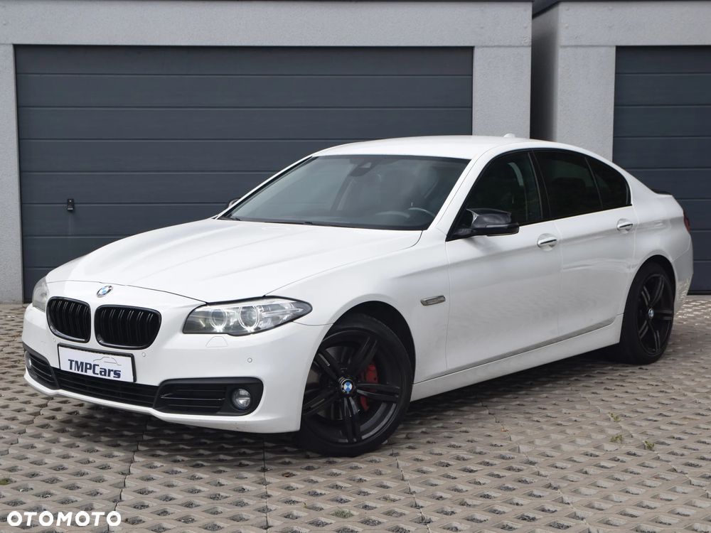 BMW Seria 5 525d xDrive - 10