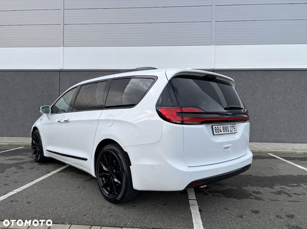 Chrysler Pacifica - 9