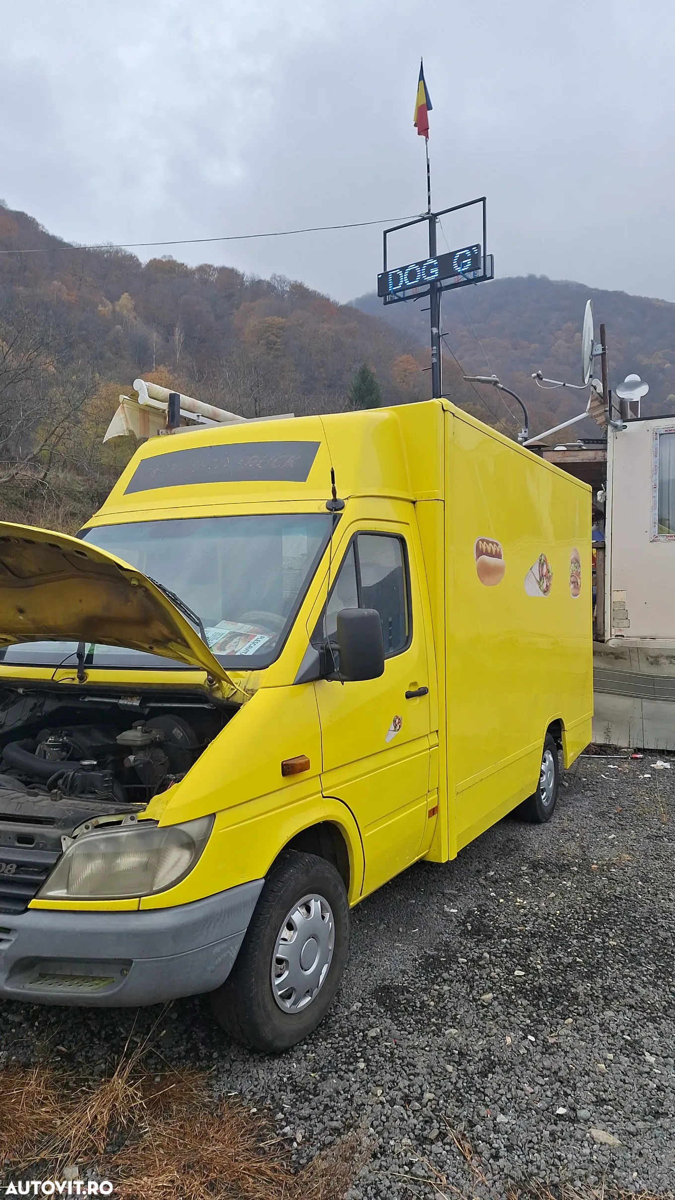 Mercedes-Benz Sprinter - 12