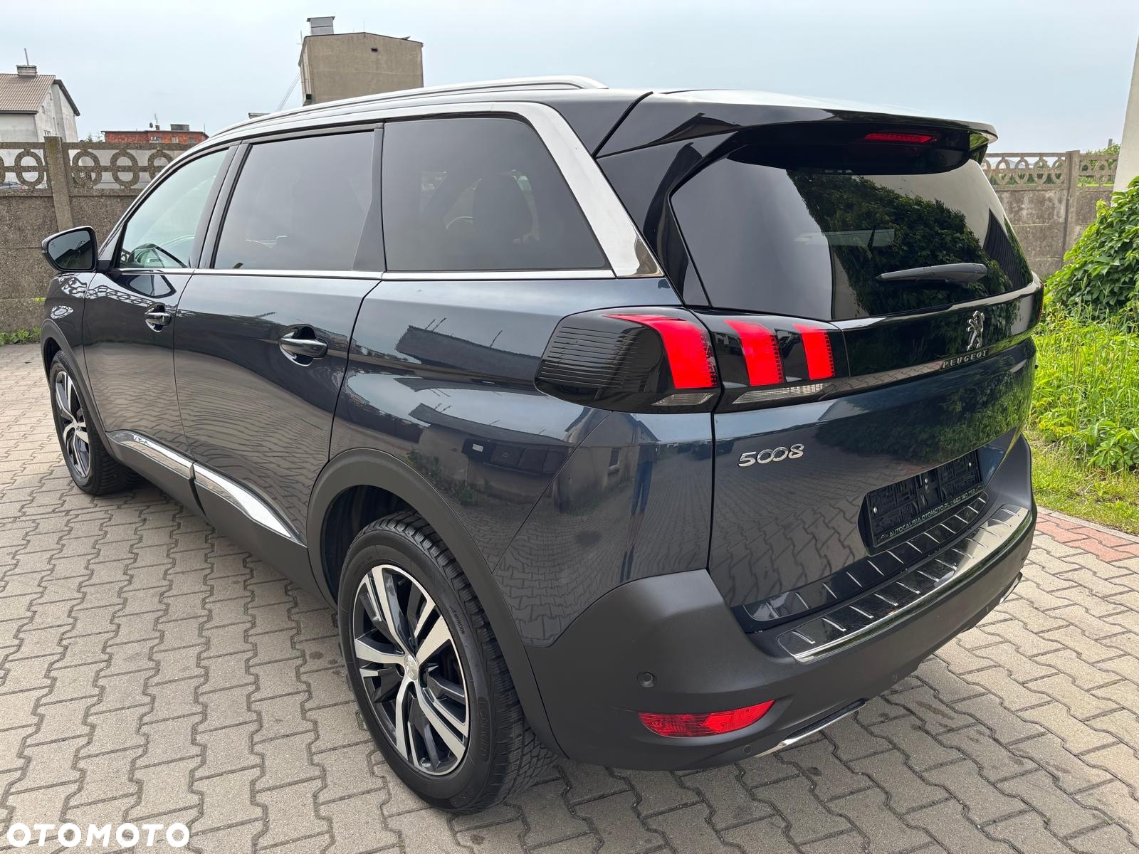 Peugeot 5008 1.6 BlueHDI Active S&S EAT6 - 10