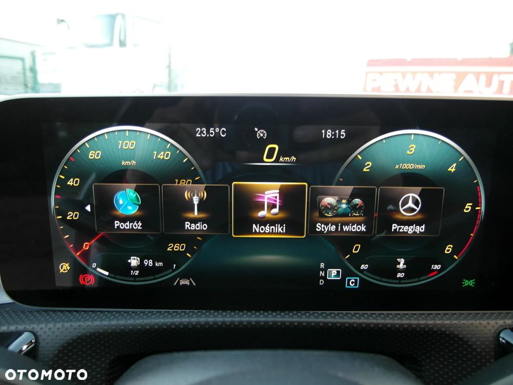 Mercedes-Benz CLA 220 d AMG Line 8G-DCT - 36