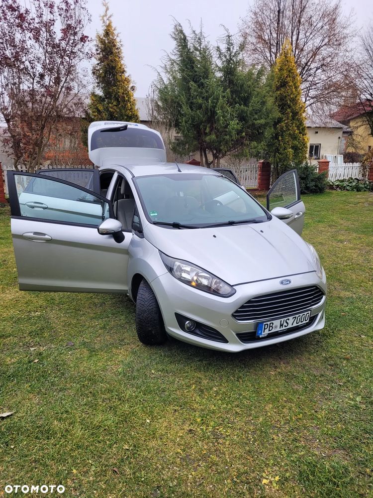 Ford Fiesta 1.6 TDCi SYNC Edition - 10