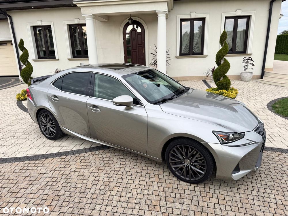 Lexus IS - 3