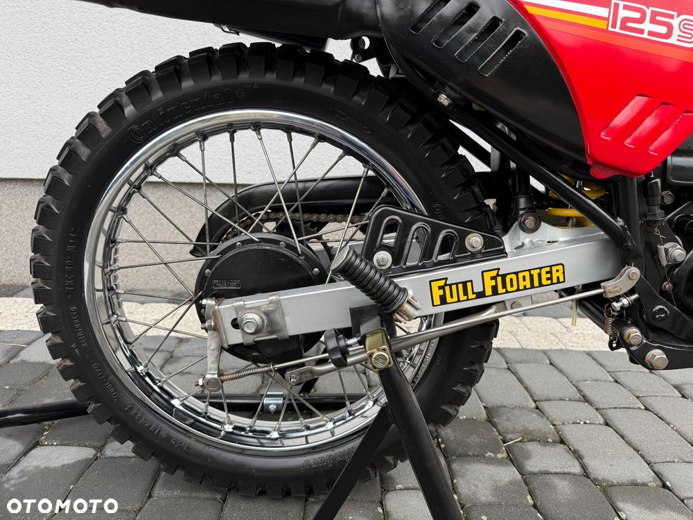 Suzuki DR - 15