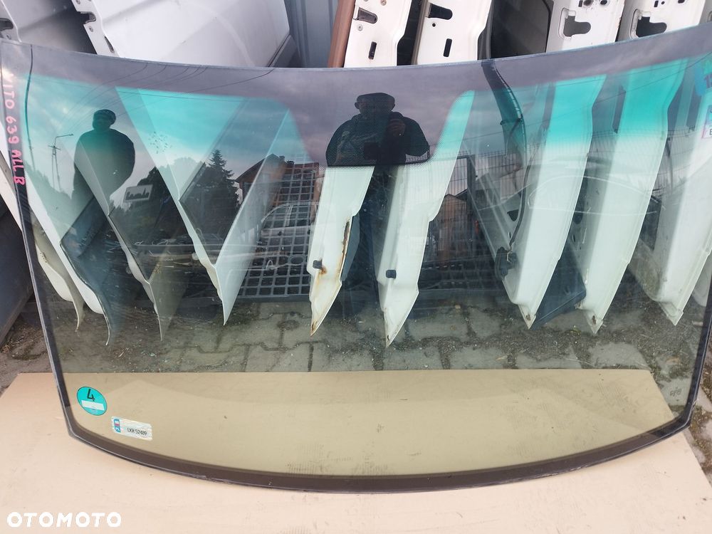 Szyba czołowa przednia Mercedes Vito W639 - 3