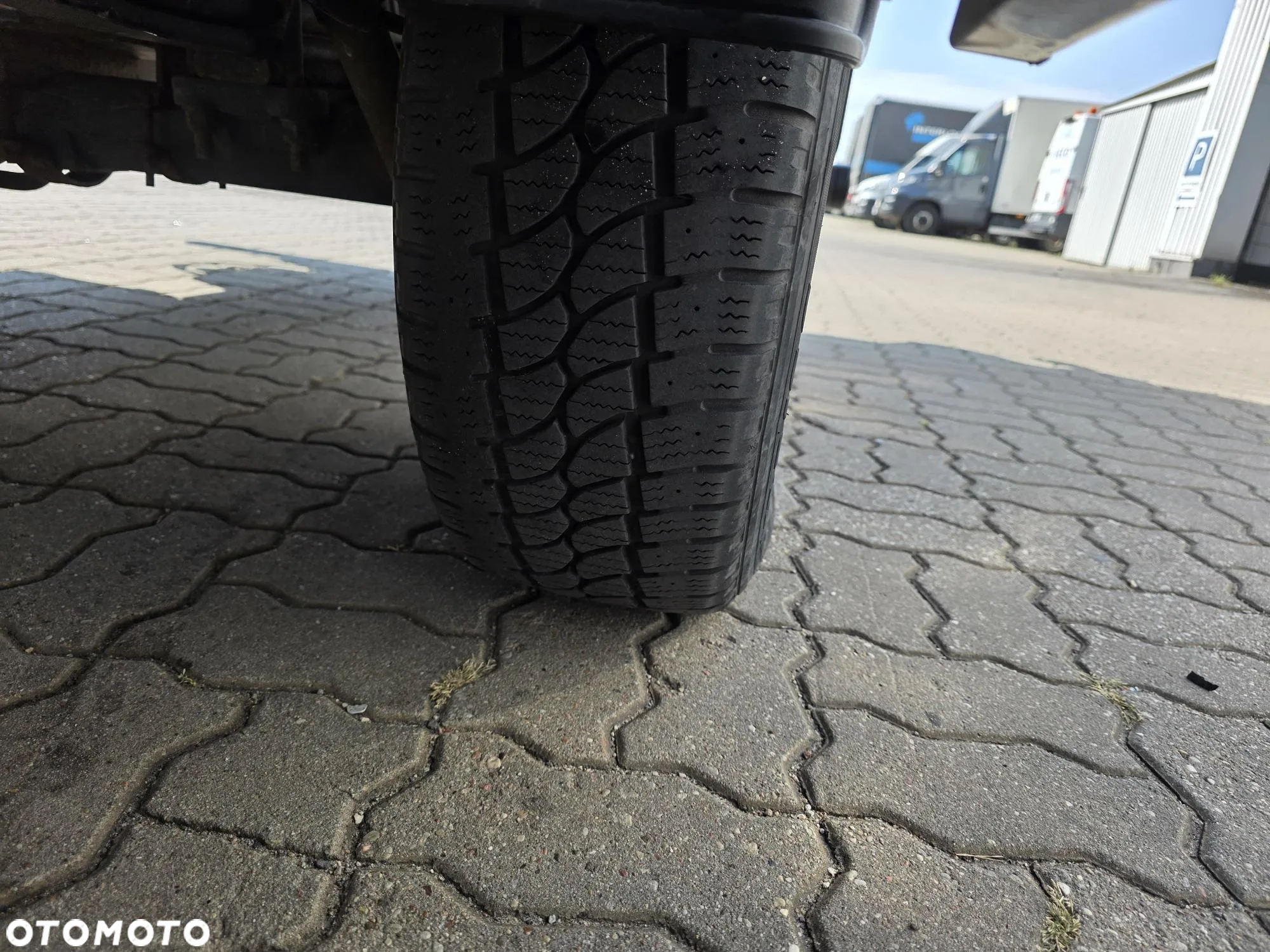 Iveco 35S16 Chłodnia Izoterma 8EP Krajowy Winda Silnik 3L ! Super Stan - 18