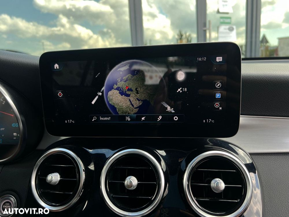 Mercedes-Benz GLC - 12