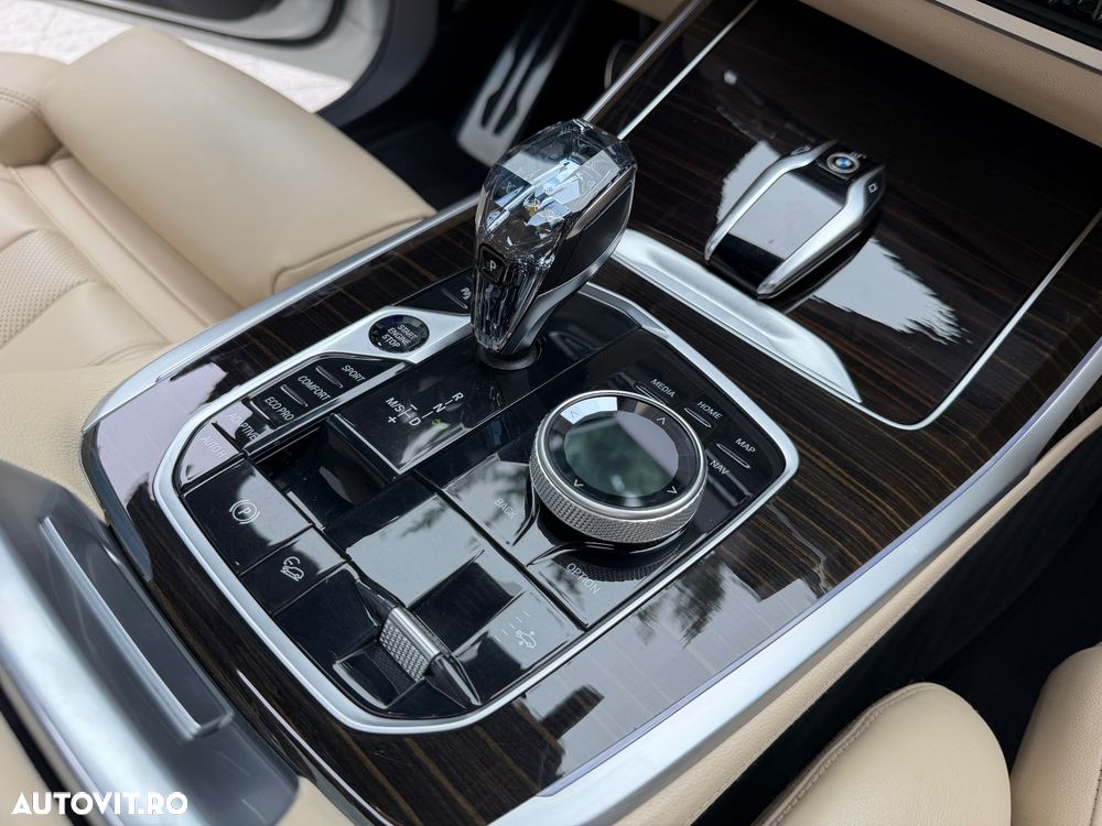 BMW X7 xDrive40d - 28