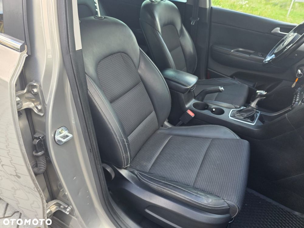 Kia Sportage 1.7 CRDI 2WD ISG Vision - 16