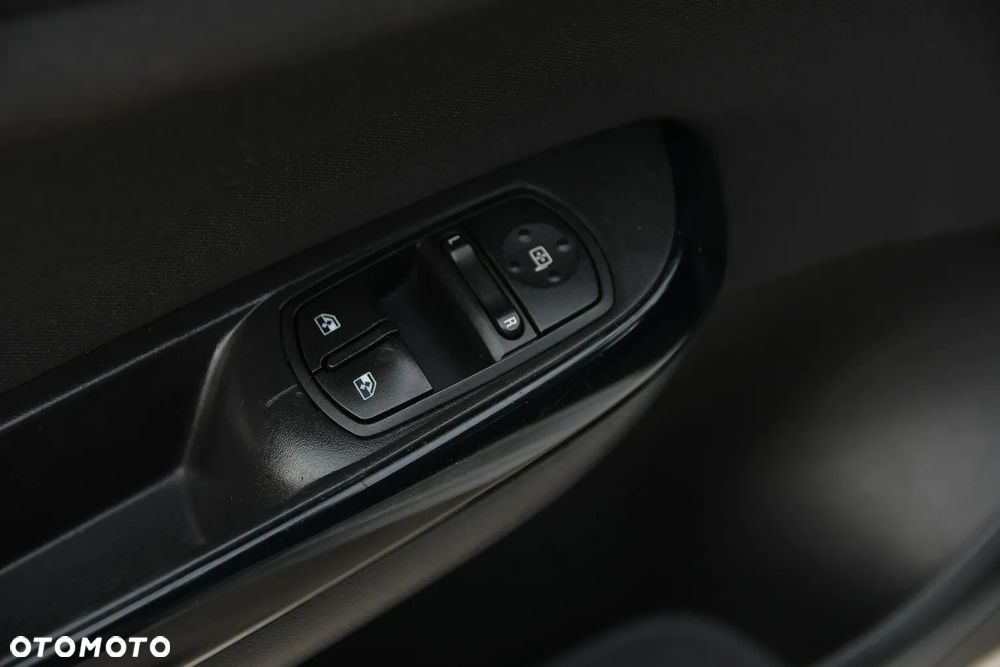 Opel Corsa 1.4 T Enjoy S&S - 25