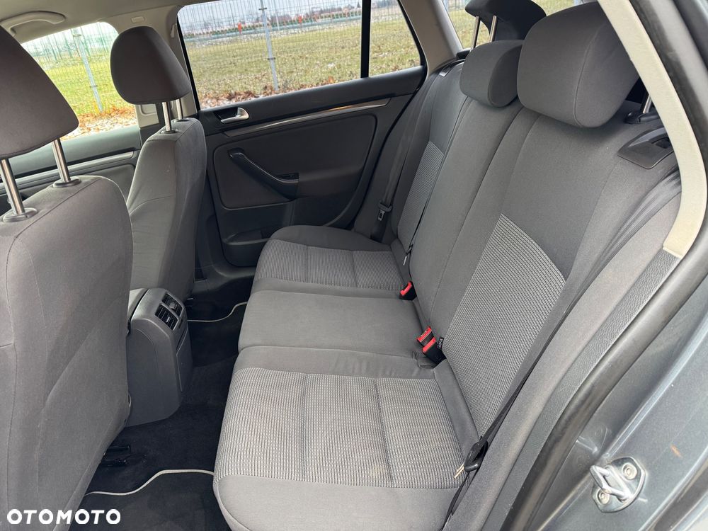 Volkswagen Golf - 14