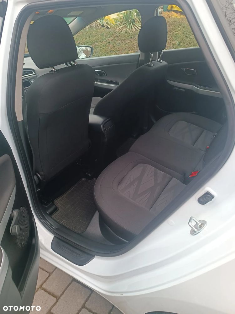 Kia Ceed 1.6 CRDi L - 6