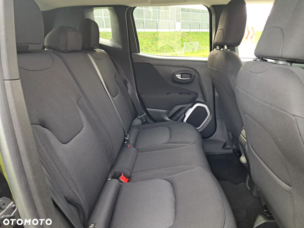 Jeep Renegade - 24